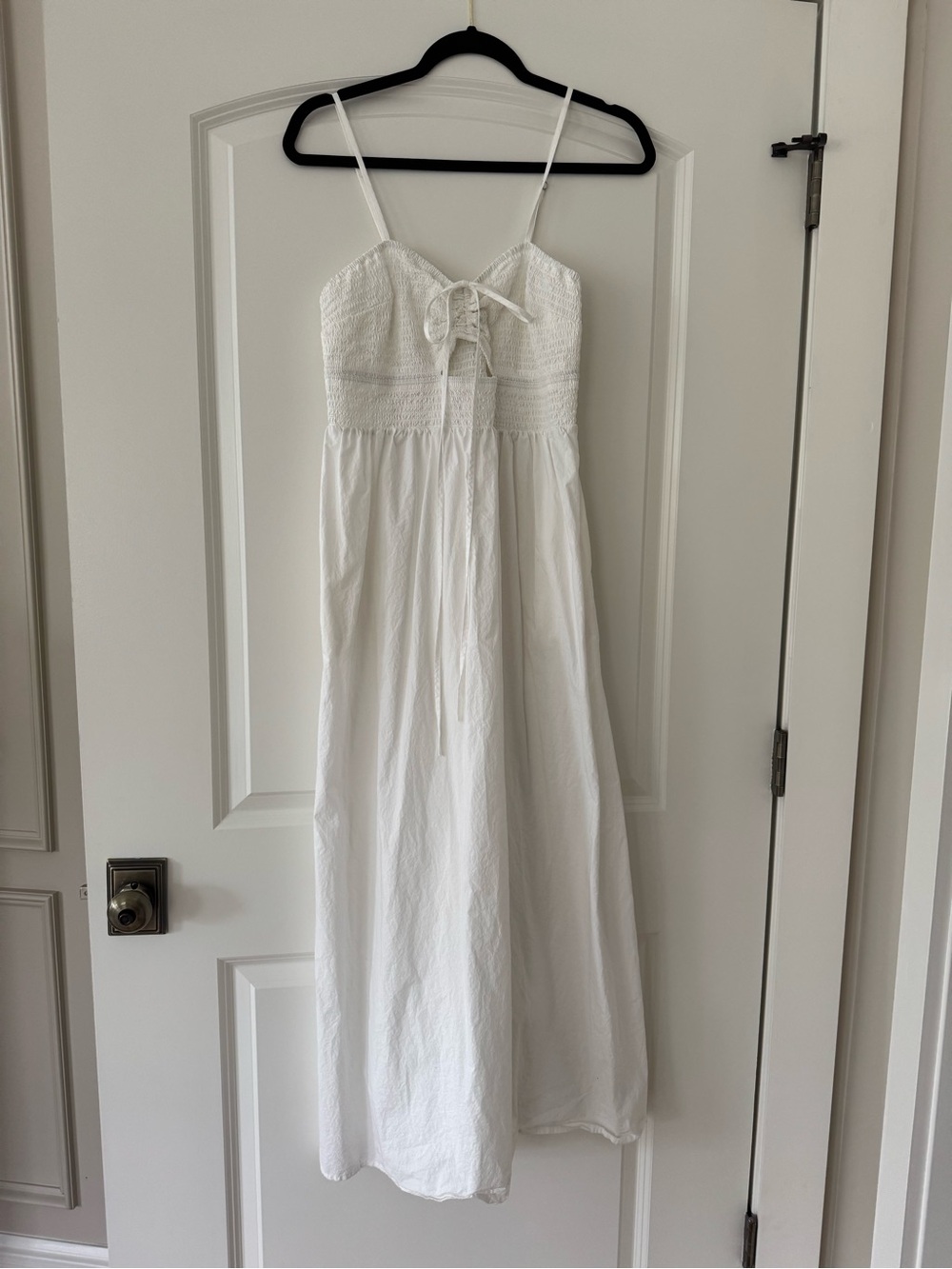 Universal Thread White Smocked Bust Maxi Dress with Tie. Size medium